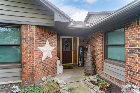 1925 Wedgewood Cir, Springfield, OH 45503 photo 5