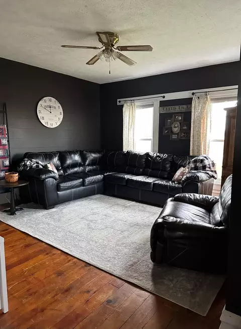 Living - 15080 Pruden Rd, Sidney, OH 45365 photo 2 of 5