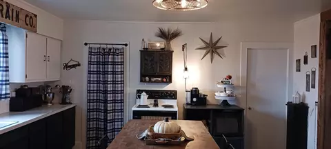 Dining - 15080 Pruden Rd, Sidney, OH 45365 photo 1 of 1