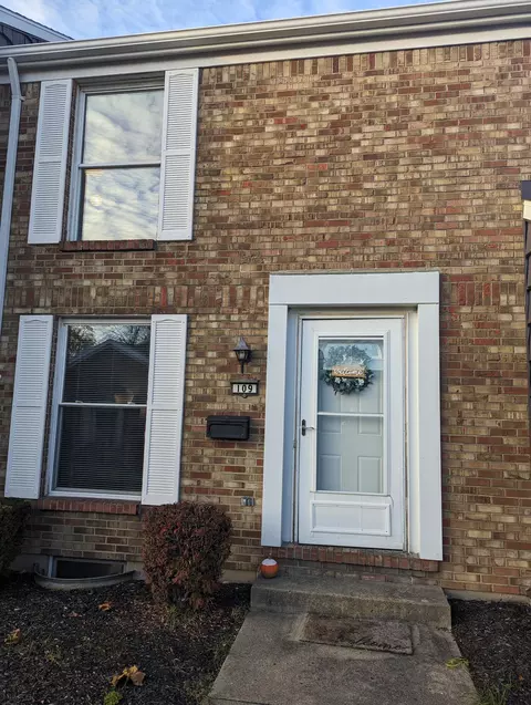 109 Freedom Ct, Sidney, OH 45365