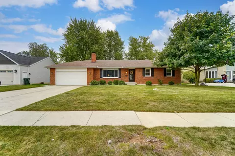 138 Carlos Ln, Lima, OH 45804
