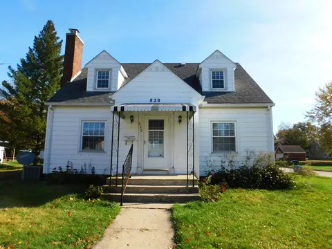 Exterior - 820 Spruce Ave, Sidney, OH 45365 photo 2 of 10