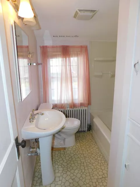 Bath - 820 Spruce Ave, Sidney, OH 45365 photo 4 of 4