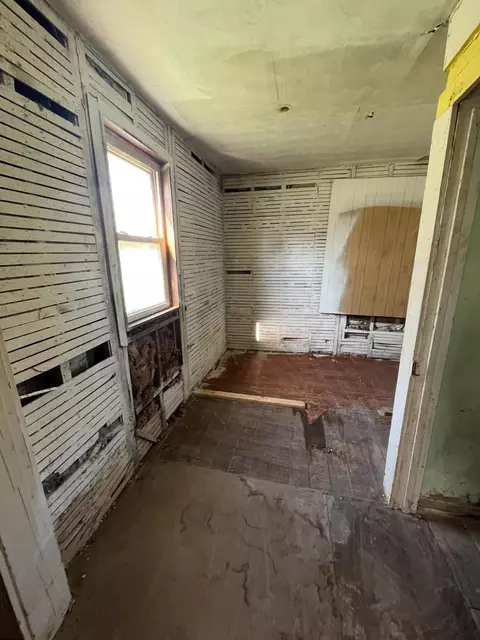 151 Third St, Cloverdale, OH 45827 photo 7