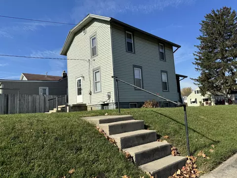Exterior - 1929 Rutland Ave, Springfield, OH 45505 photo 3 of 14