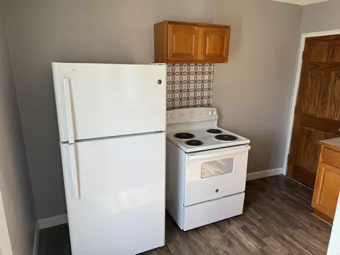 Kitchen - 1929 Rutland Ave, Springfield, OH 45505 photo 2 of 2