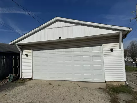 Exterior - 1929 Rutland Ave, Springfield, OH 45505 photo 7 of 14