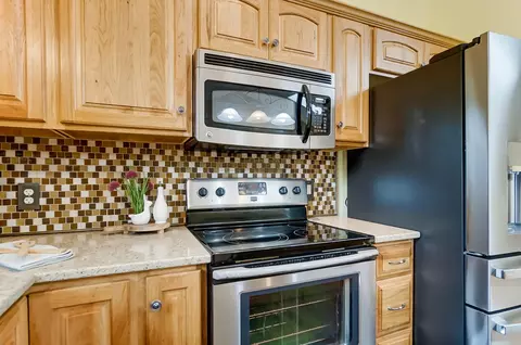 6995 Old Clifton Rd, Springfield, OH 45502 photo 17