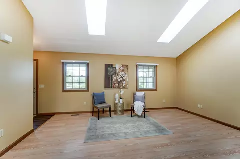 6995 Old Clifton Rd, Springfield, OH 45502 photo 8