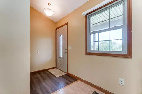 6995 Old Clifton Rd, Springfield, OH 45502 photo 4