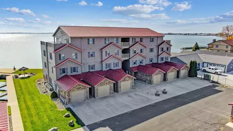 117 S Enterprise St #101, Celina, OH 45822