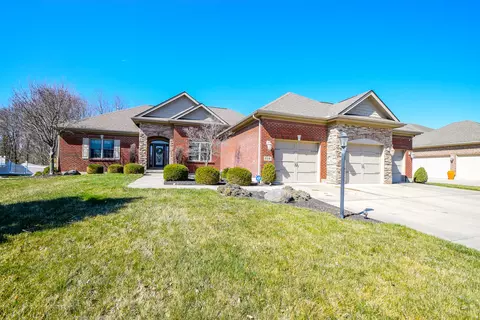 218 Triple Crown Dr, Union, OH 45377