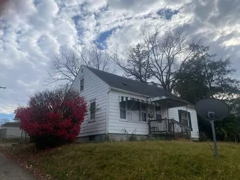 1004 Pine St, Springfield, OH 45505 photo 3