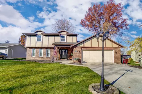 724 Tall Oaks Ave, Lima, OH 45805