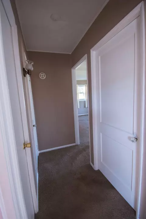 911 S Burnett Rd, Springfield, OH 45505 photo 15
