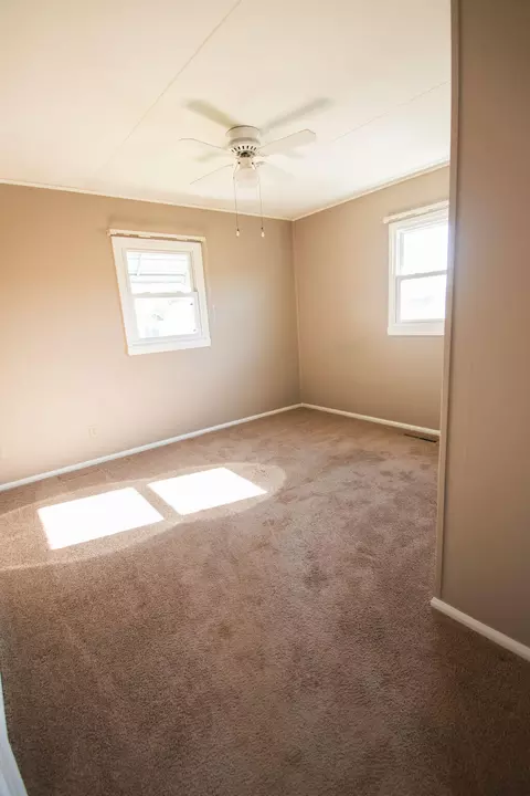 911 S Burnett Rd, Springfield, OH 45505 photo 16