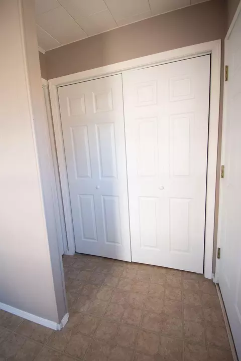 911 S Burnett Rd, Springfield, OH 45505 photo 14