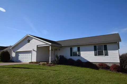 403 S High St, Saint Paris, OH 43072