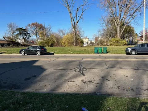 128-144 E Grand Ave, Springfield, OH 45505