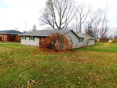 Exterior - 238 E Walnut St, Saint Paris, OH 43072 photo 3 of 11