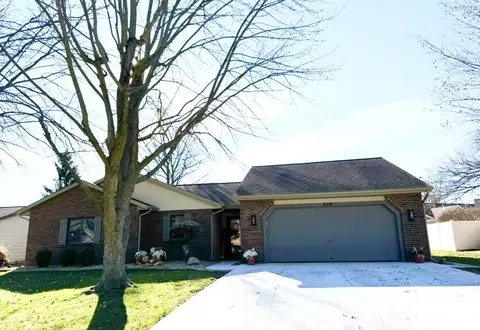 814 Windsor Cir, Celina, OH 45822