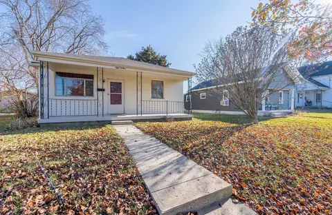 809 S Crawford St, Troy, OH 45373