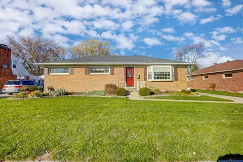 2637 Casey Dr, Springfield, OH 45503 photo 2