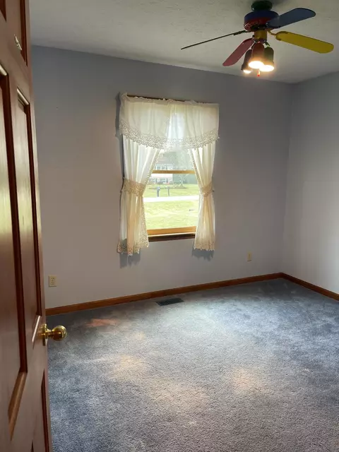 3240 Willow Rd, Springfield, OH 45502 photo 32
