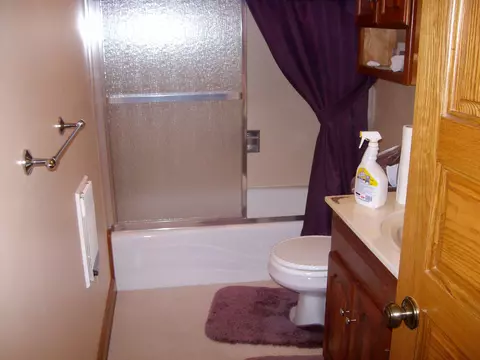 Bath - 7819 Weitz Rd, Celina, OH 45822 photo 2 of 3