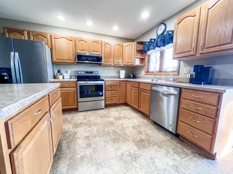 5145 Grove Dr, Celina, OH 45822 photo 6