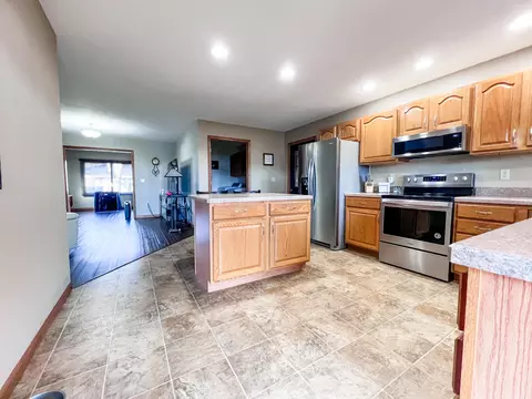 5145 Grove Dr, Celina, OH 45822 photo 5