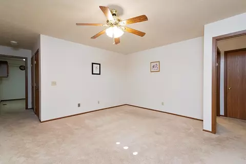 1147 N Brixton Dr, Springfield, OH 45503 photo 16