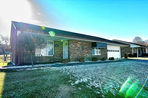 1147 N Brixton Dr, Springfield, OH 45503