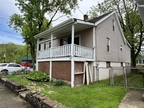 236 Augusta St, New Richmond, OH 45157