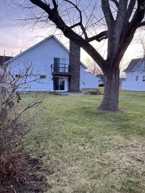 431 E Fulton St, Celina, OH 45822 photo 3