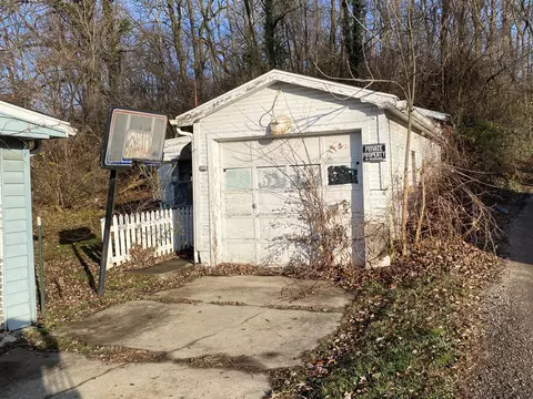 1420-1422 Broadway St, Springfield, OH 45504 photo 2