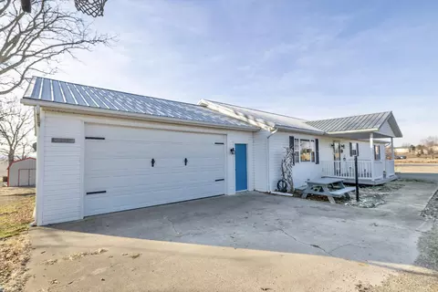 6453 County Road 43, De Graff, OH 43318
