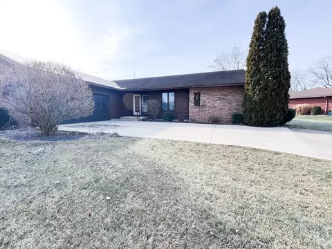 104 Wayne St, Rockford, OH 45882