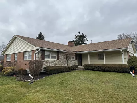 2509 Carousel Dr, Springfield, OH 45503 photo 2