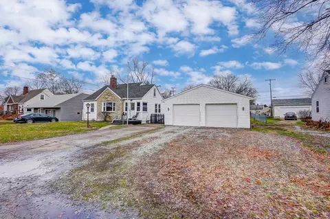 1222 Cherokee Dr, Springfield, OH 45506 photo 3