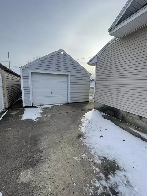 Exterior - 413 E Plum St, Coldwater, OH 45828 photo 7 of 7