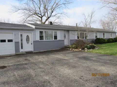 Exterior - 2132 W Mile Rd, Springfield, OH 45503 photo 4 of 18
