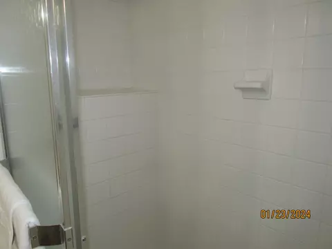 Bath - 2132 W Mile Rd, Springfield, OH 45503 photo 8 of 12