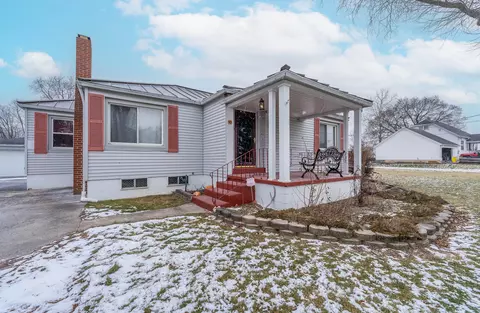 49 Swailes Rd, Troy, OH 45373