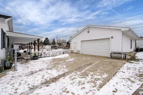 2736 Hilltop Ave, Springfield, OH 45503 photo 5