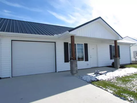1615 Irene Dr #22, Bellefontaine, OH 43311