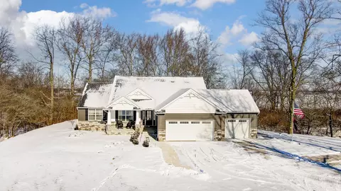 12307 Canning Factory Rd, Wapakoneta, OH 45895
