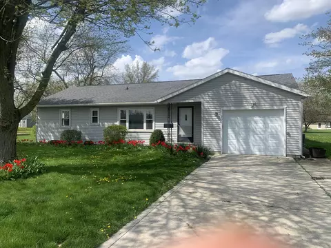 206 E North St, Anna, OH 45302