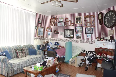 253 S Plum St, Springfield, OH 45506 photo 3