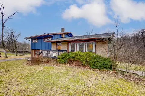 213 Oakridge Dr, Springfield, OH 45504